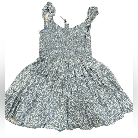 Hollister blue and white floral smocked romper/dress size S - great condition - Picture 5 of 5